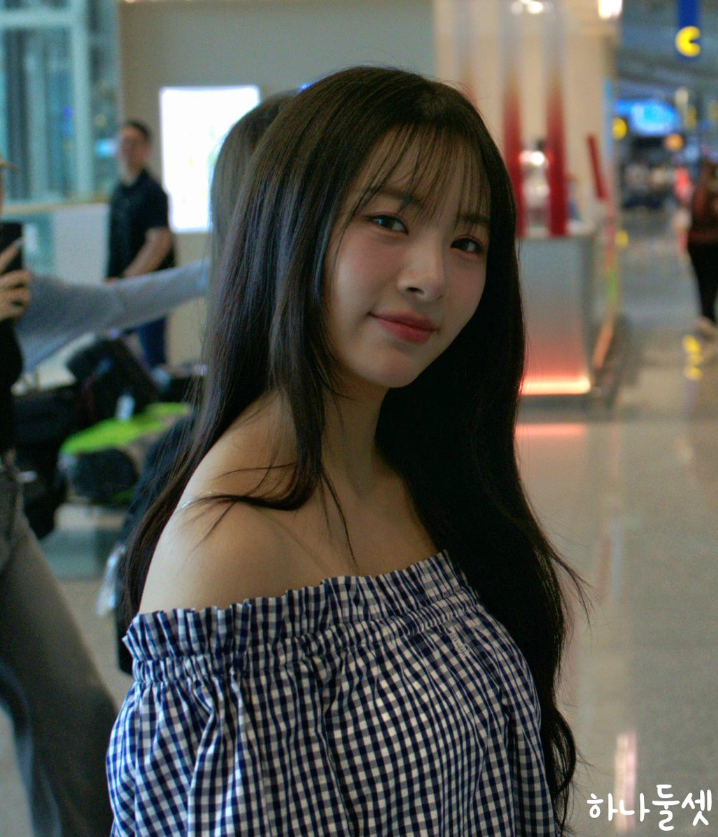 LIM_HANA_23's tweet image. 250809 

피카손 미모 클래스🩷

#HANA #FIFTYFIFTY #하나 #피프티피프티