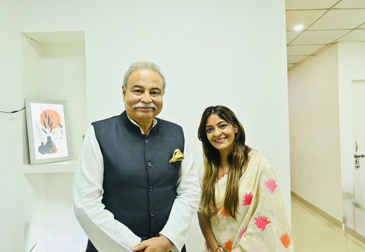 Raavyasarda's tweet photo. Honoured to host @UdayMahurkar
From preserving culture to exposing the OTT soft porn mafia — India’s silent porn epidemic is breaking our youth.
Click link to watch the Episode
https://t.co/CMB1Y4RJK9
#OTTExposed #UdayMahurkar #RaavyaSardaShow https://t.co/GxZ2ac3saa
