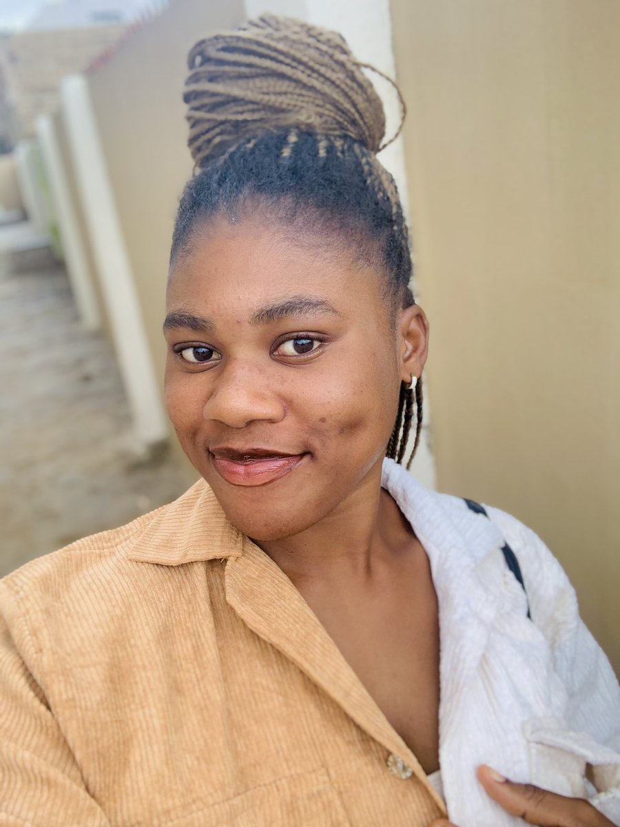 BlessingOluwa6's tweet image. Most PMs run to MoSCoW or Value vs Complexity.
I used to, until I revisited my notes on the RICE framework.
Reach, Impact, Confidence, Effort , simple but powerful for breaking “everything is important” deadlocks.
Have you tried it?
 #ProductManagement #QuickPMTip #RICEFramework