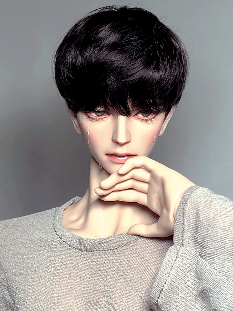 소리 없이 울어서 더 관심이 있습니다