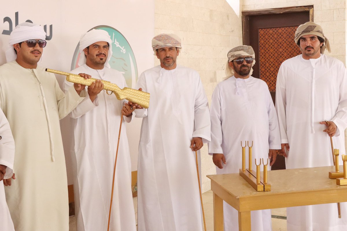 تتويج الفائزين بأشواط الرموز لفئة الحجائج والفطامين والصعوب في شارة الزواج بمناسبة زواج اسعد بن مكتوم الوهيبي راعي كدشه على أرضية ميدان الأبيض بولاية سناو، السبت 9-8-2025
#منجم_السبق
#ميدان_الابيض