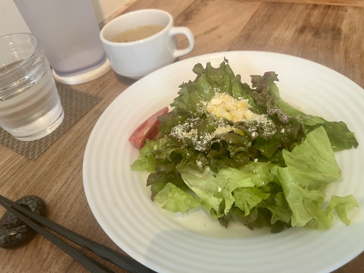 駒沢の青木治療院 然
aokichiryouin-zen.com

終わったのがお昼だったので
クラリetトランのハンバーグ〜アンチョビクリーム。アンチョビクリームをご飯にかけるのもいいね😋