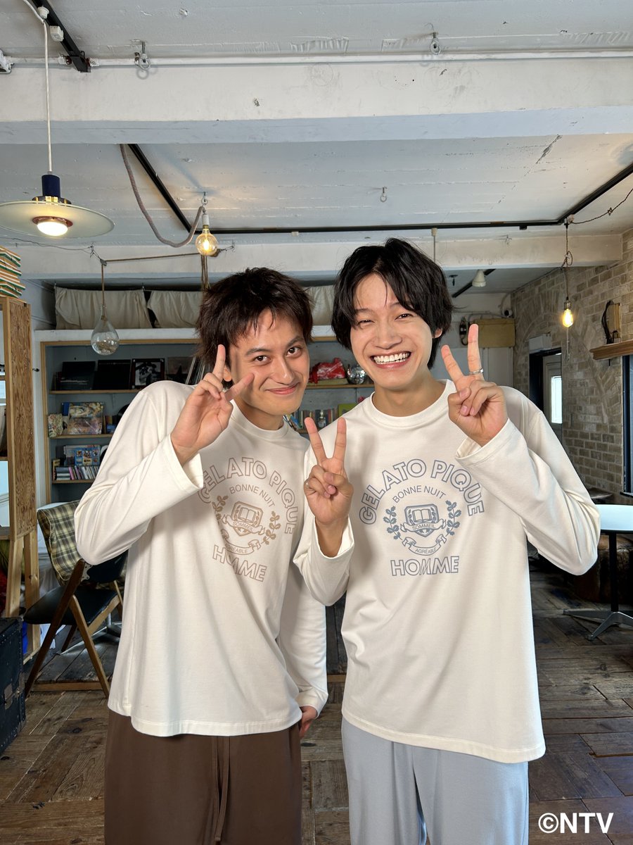 warakora_ntv's tweet photo. ━━━━━━━━━━━━
『#笑ってコラえて！』
このあと よる7:00 から
━━━━━━━━━━━━
放送まであと5分！

真夏のカメラに向かってごめんなさい SP
Aぇǃgroup 小島健さん 佐野晶哉さんが登場！

ごめんなさい🙏からのピース✌️ https://t.co/grEqtBqFFr