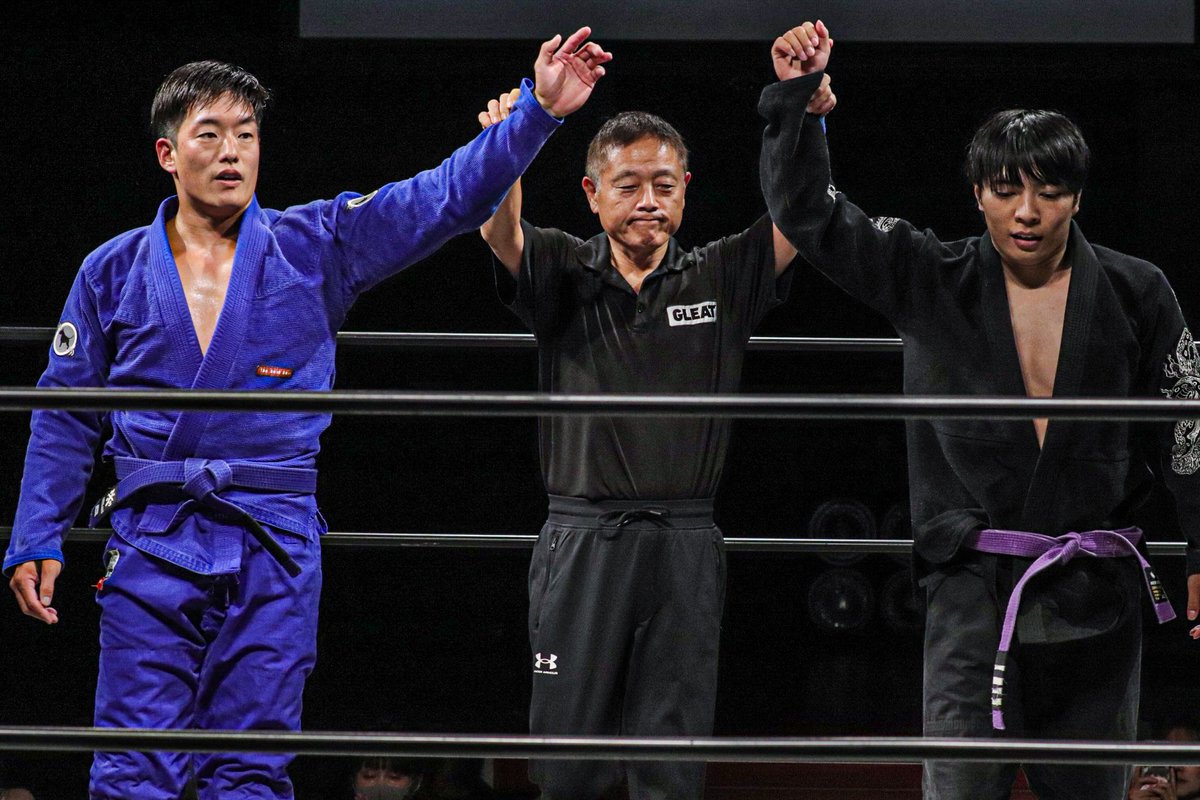 HAYA_IZU_1227's tweet image. 2025.8.9 新木場1stリング

#飯塚優 選手と #THawk 選手による 柔術マッチ‼️

めっちゃ見応えあったのと優さんがリングに上がってまた試合している姿を見るのが素直に嬉しかった‼️

#GLEAT
#LIDETUWF