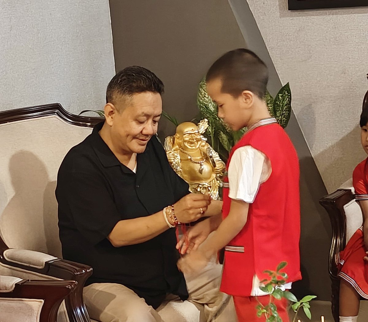 Felt truly blessed this Raksha Bandhan as the little students of Gyan Mission School visited me to tie Rakhis and share their warmth. Their innocence and love are a beautiful reminder of the bonds that make life meaningful.

#rakshabandhan