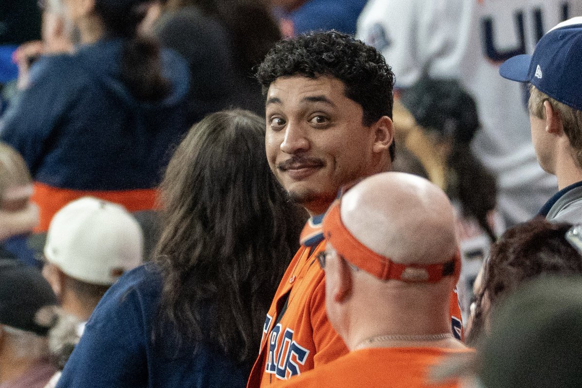 astrosmemes tweet media