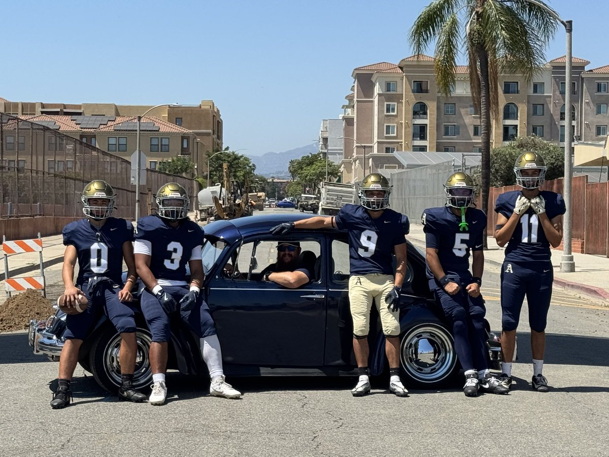 Mike Mackintosh tweet media