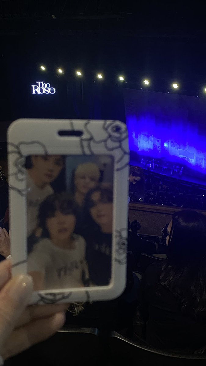 quet • VAI VER O BTS E SKZ tweet media