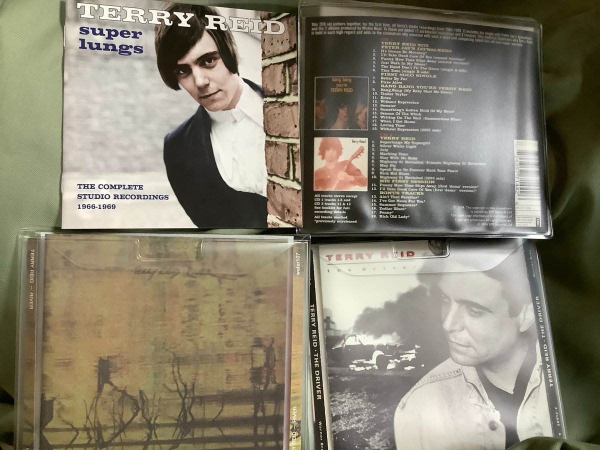 逝去の報を聞いた時発注した terry reid の盤届く super lungs の２枚目は手持ち盤と被ってますが zeppelin や purple に誘われ、アレサにfab4、stonesと並ぶ才能と言われたボーカル聴いてみます👂