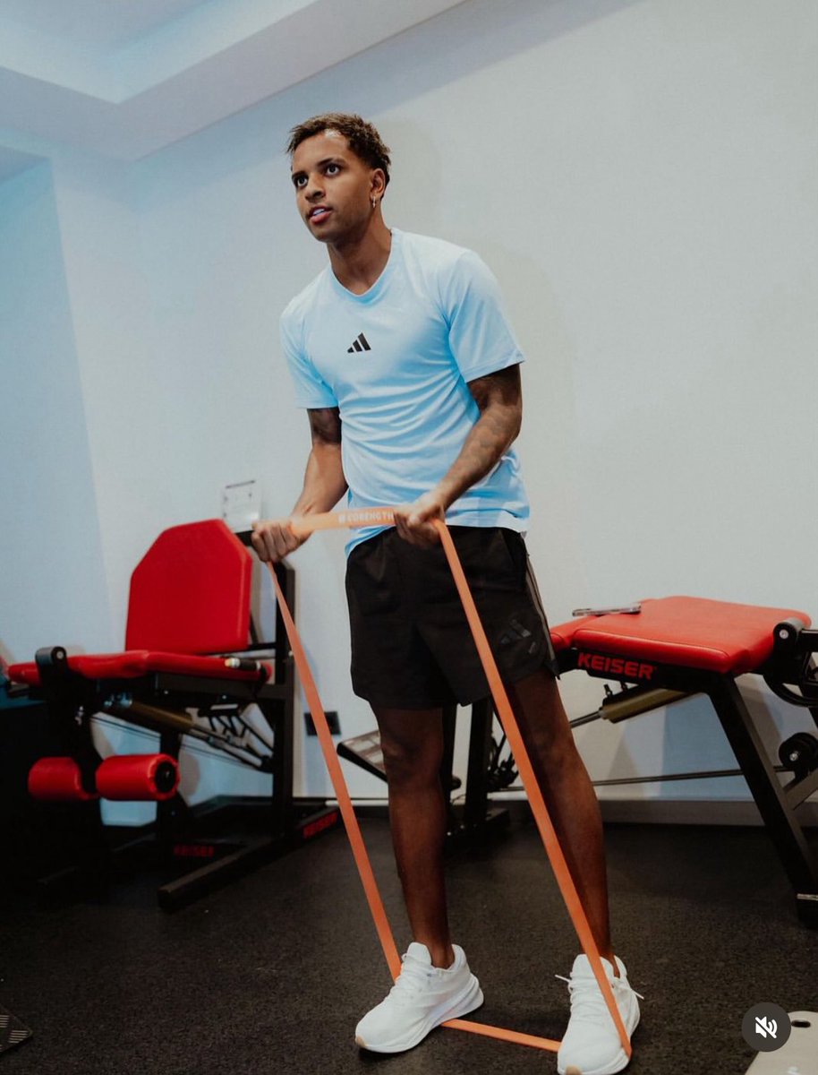 No doping 
No unnecessary PR
No controversies
No gay type shii

Just pure talent and hardwork ❤️