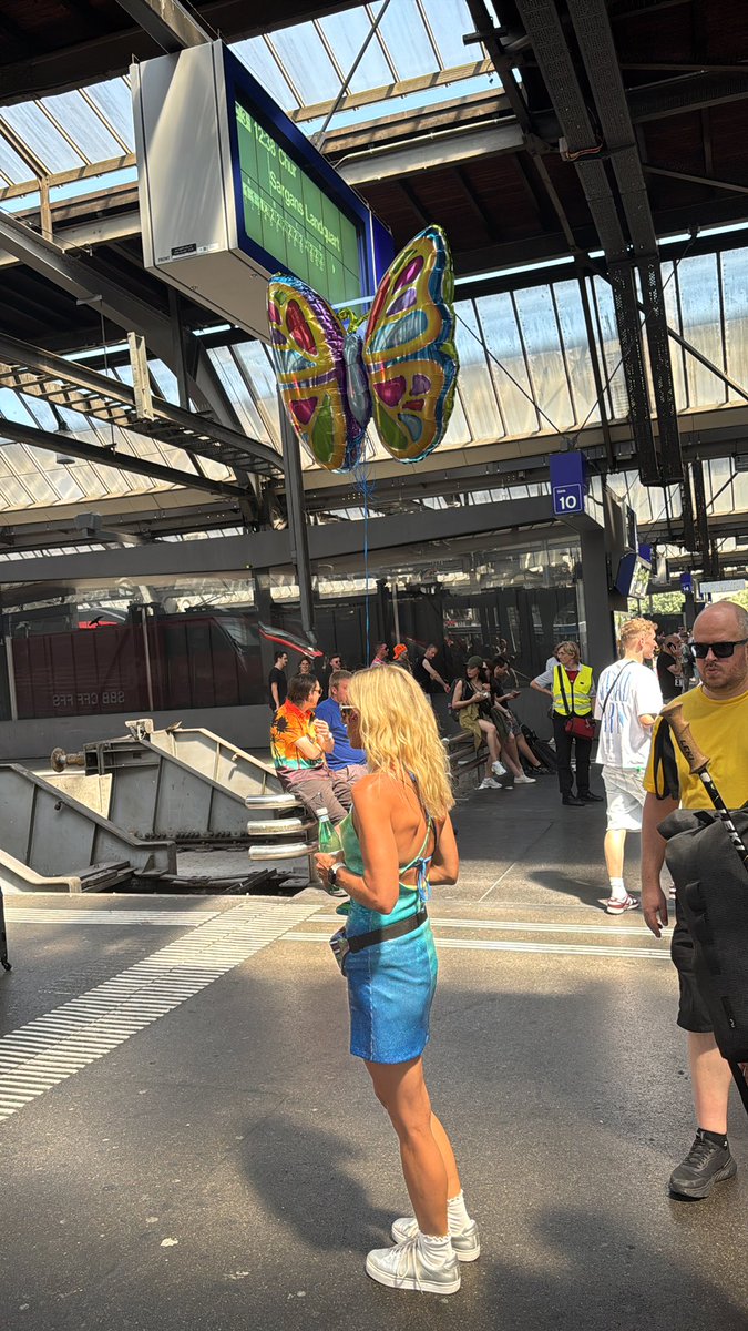 Zurich Street Parade #Techno