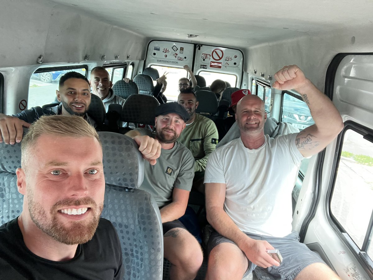 JasonFinnimore's tweet image. The nut bus is back🙌🏻 @BristolCity @wesleybryant79