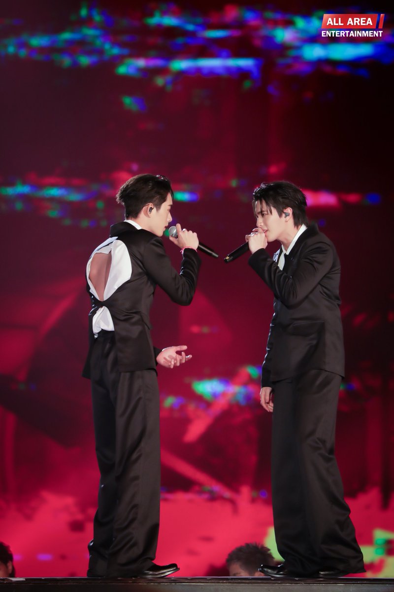 “วิลเลี่ยม-เอส” สาดพลังเสียง สุดปัง✨ 

WILLIAMEST 1ST MOMENT
#WilliamEstFanconD1
#WilliamEstFancon 
#WilliamEst #วิลเลี่ยมเอส