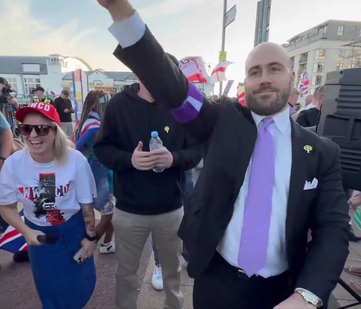 Turns my stomach that <a href="/NickTenconi/">Nick Marcel Tenconi</a> feels able to throw a Nazi salute on an English street without consequences.

The one suit wonder then shows the world who he really is by posting the video on Twitter with the title 'We are sending them home'