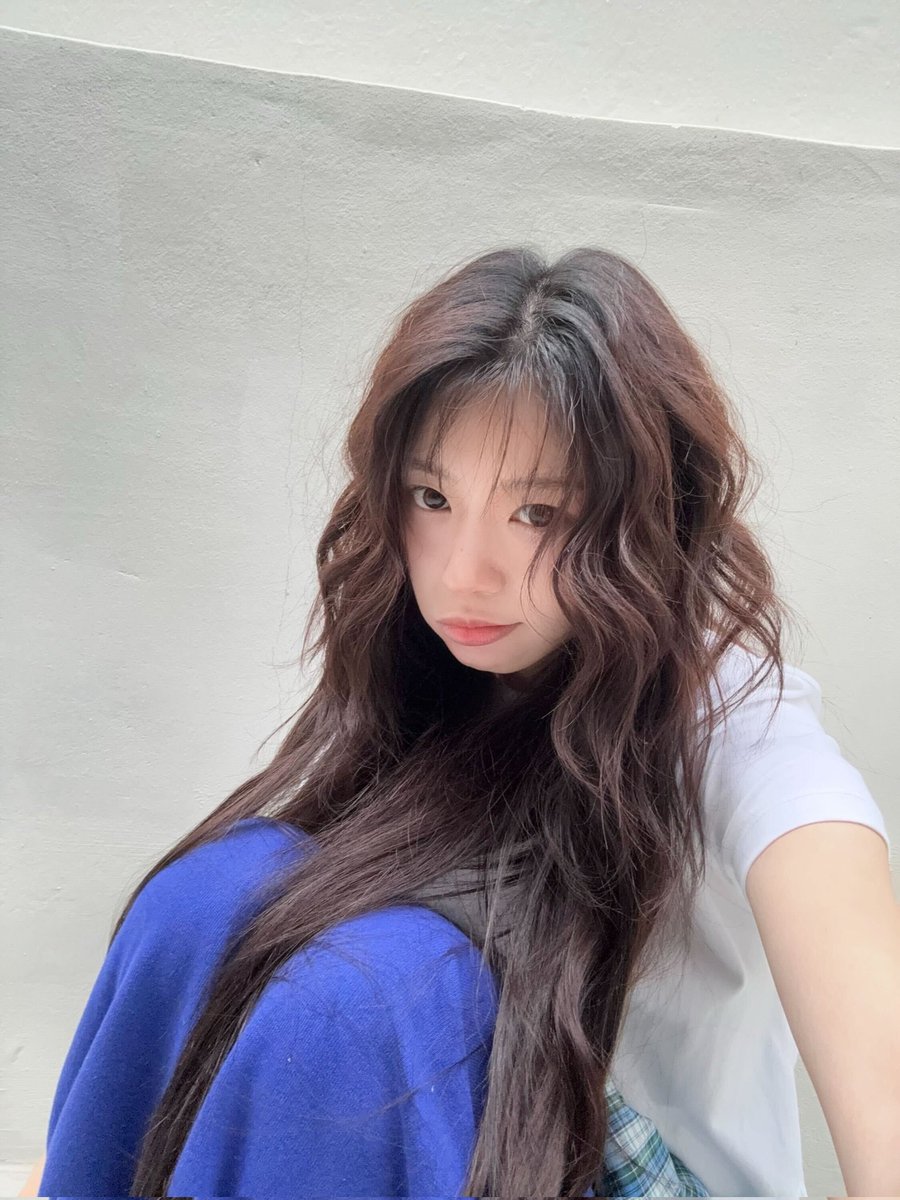 komoribun's tweet image. 𝘀𝗰𝗵𝗼𝗼𝗹 𝘄𝗼𝗿𝗸 📐 ⋆𐙚₊˚⊹♡

the grind starts tonite!!!