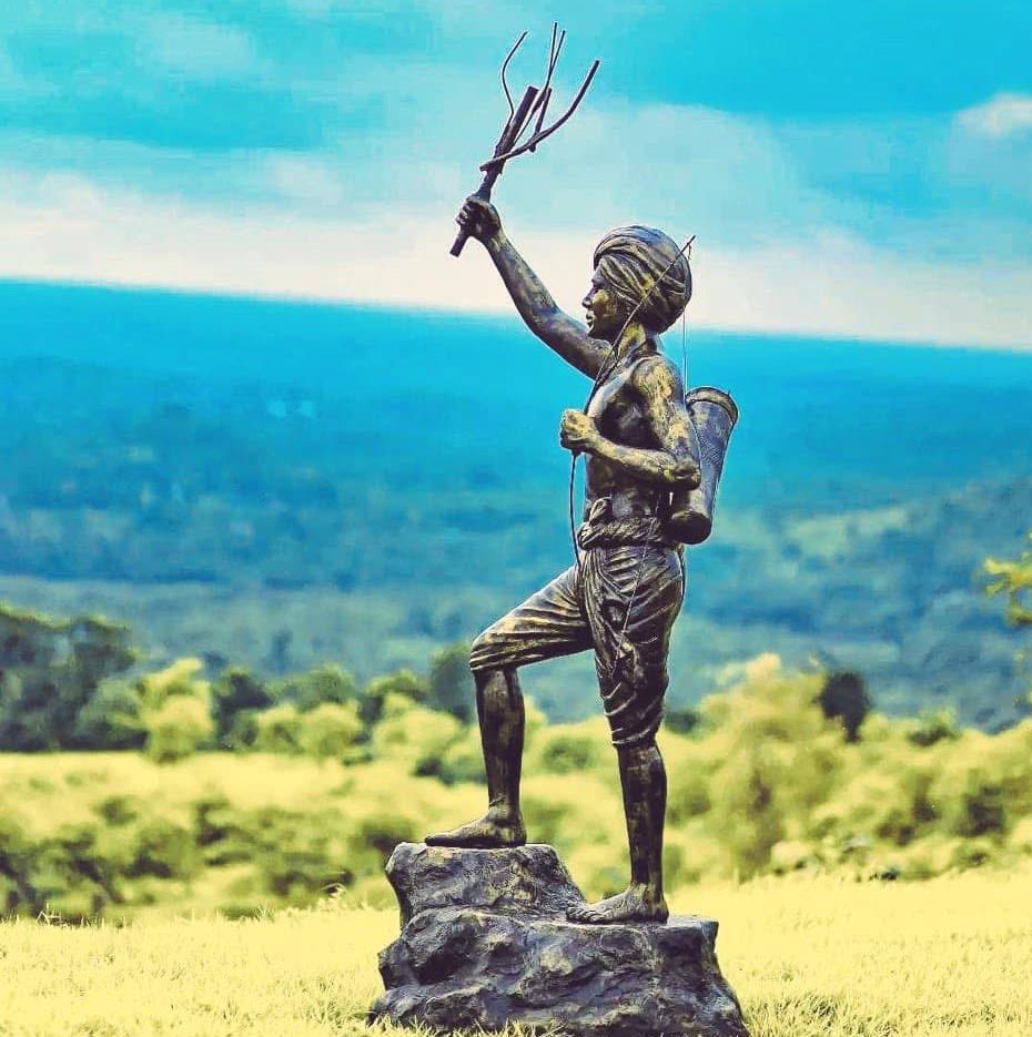 YPKhunteCG's tweet photo. #विश्व_आदिवासी_दिवस पर सभी आदिवासी भाई-बहनों को हार्दिक शुभकामनाएं।

सांस्कृतिक पहचान और आदिवासियों के सम्मान एवं अधिकारों की रक्षा का संकल्प लें और एक समावेशी समाज के निर्माण का प्रण लें। 
जल-जंगल-जमीन के संरक्षण में हमारे समस्त आदिवासी भाई-बहनों के योगदान का हम सम्मान करते हैं। https://t.co/qaQS7cdM8o