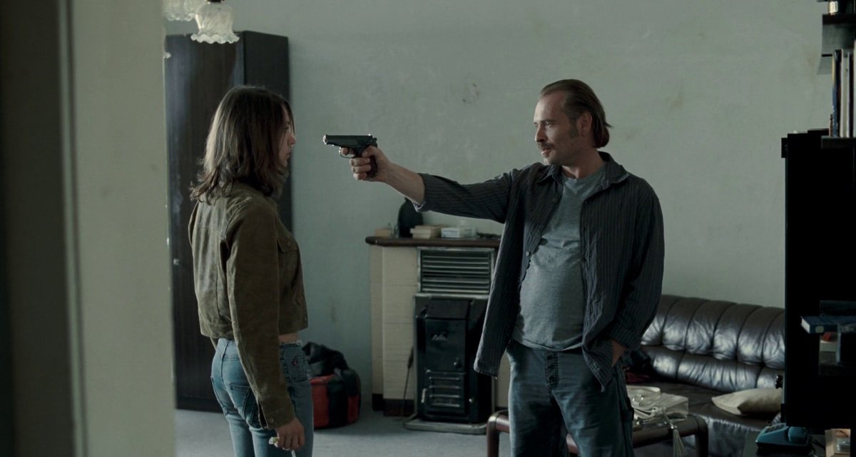 Bu ay sonu İstanbul’a özel bir filmin ülkemizdeki ilk gösterimi geliyor: Rövanş (Revanche, 2008).

Gösterime girdiği sene Cannes’da büyük bir yankı uyandıran Rövanş, suçun ve pişmanlığın ağır yükünü taşıyan iki insanın çarpıcı hikâyesini anlatıyor. Çok yakında Othon sunumu ile…