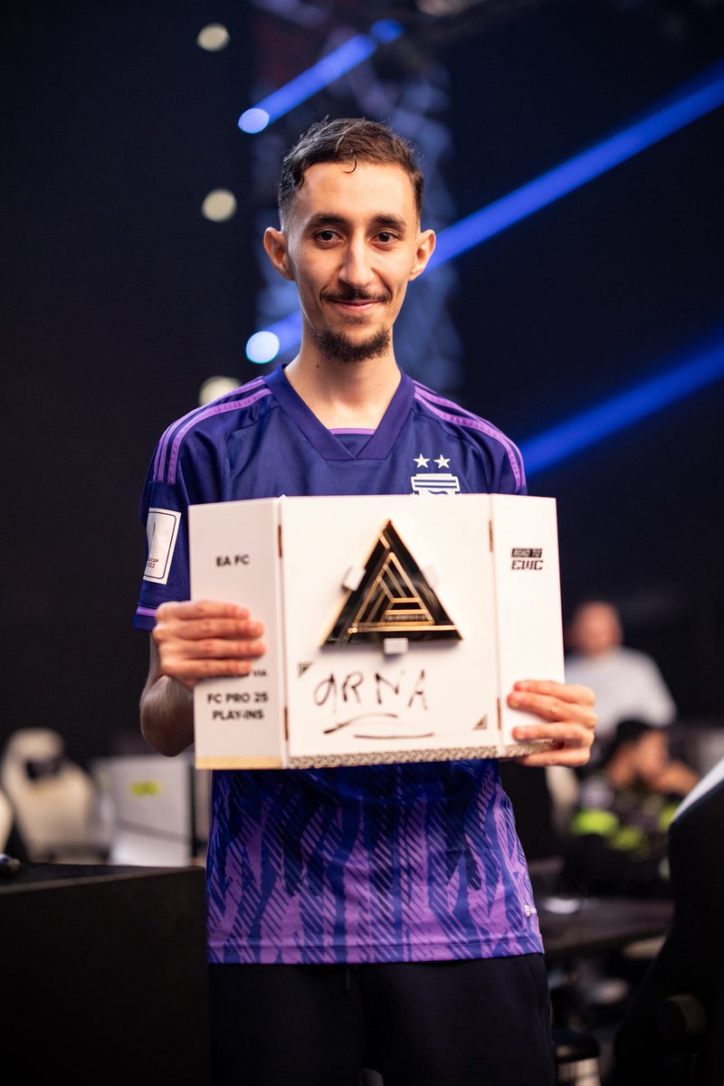 Quarna🤞🇲🇦 (@qrna_w) on Twitter photo Top 32, +10k💶
Pas du tout le résultat espéré.
Je n’ai pas réussi à reproduire la même chose que durant les play-in, mais aucun regret, car je me suis donné à 100 % durant cette année.
Merci pour la force🫶
Rdv sur le prochain jeu 🕺
<a href="/TeamStallionsgg/">Team Stallions</a> <a href="/Zanteeeh/">zanteeeh 🇲🇦 🌊</a> Top 32, +10k💶
Pas du tout le résultat espéré.
Je n’ai pas réussi à reproduire la même chose que durant les play-in, mais aucun regret, car je me suis donné à 100 % durant cette année.
Merci pour la force🫶
Rdv sur le prochain jeu 🕺
<a href="/TeamStallionsgg/">Team Stallions</a> <a href="/Zanteeeh/">zanteeeh 🇲🇦 🌊</a>