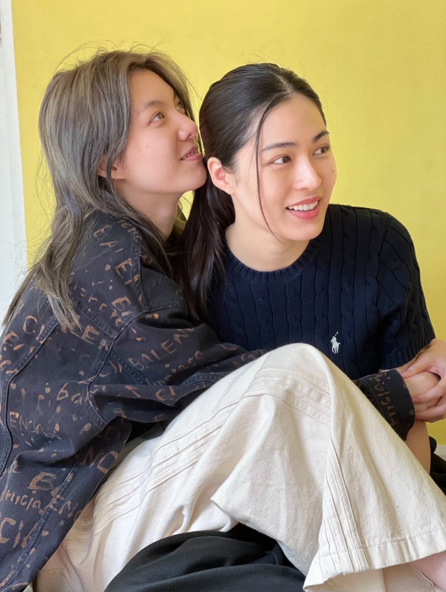 moomui23 (@muimui_za) on Twitter photo รักนะจ๊ะ
(จร้าาาา…….รู้แล้วจร้า~)
<a href="/ormmormm/">orm kornnaphat🌈</a>
LINGORM ONLY YOU EP4
#เพียงเธอEP4
#หลิงออม #lingorm รักนะจ๊ะ
(จร้าาาา…….รู้แล้วจร้า~)
<a href="/ormmormm/">orm kornnaphat🌈</a>
LINGORM ONLY YOU EP4
#เพียงเธอEP4
#หลิงออม #lingorm