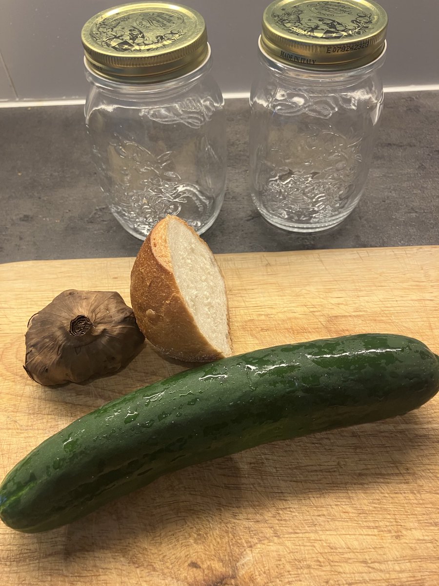 KrisBlackRose's tweet image. Prepared some #cucumber and #tomatoes for #fermentation using the sun and a little piece of sourdough bread. Plus #dill and #blackgarlic and #salt of course. ⁦@ClausCarlsen1⁩