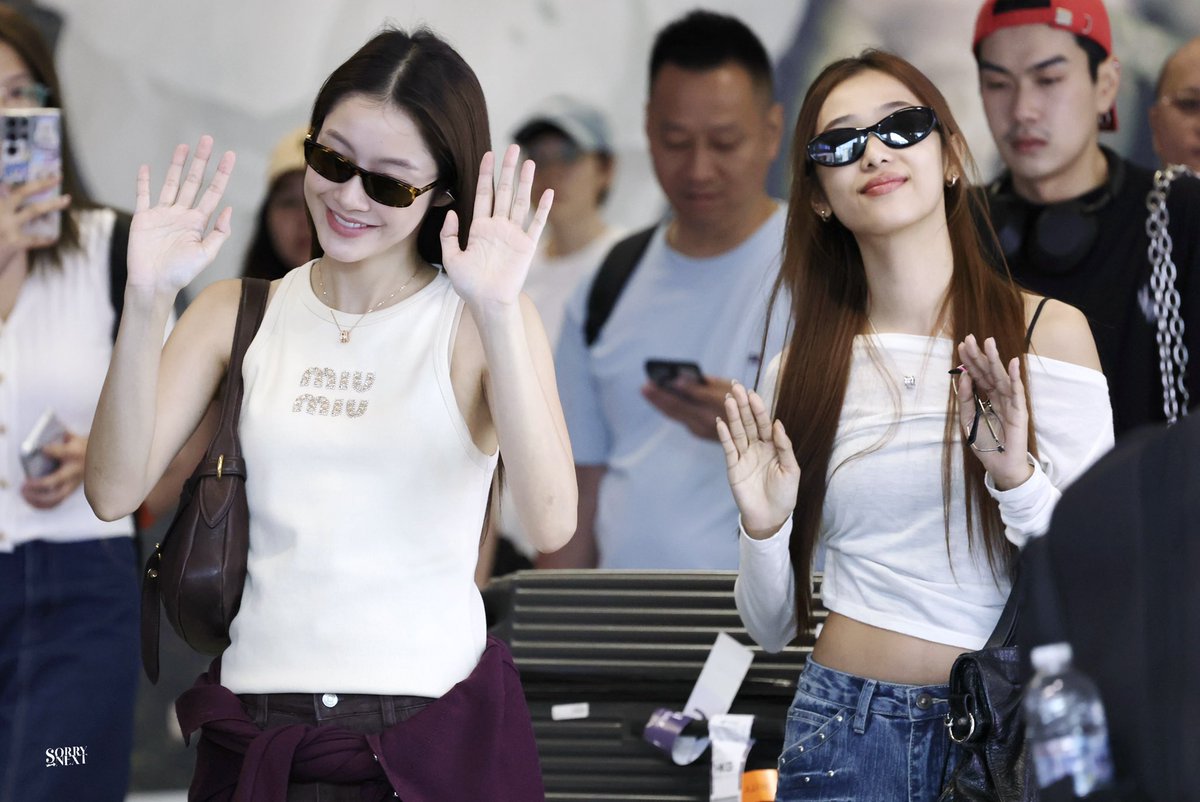 250809 Namtanfilm Hong Kong airport arrival

#namtanfilm #NamtanTipnaree #filmracha