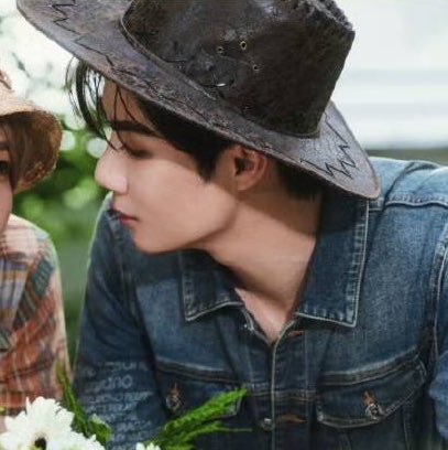 alwayzyouppn's tweet image. คุรพระะะะะะะะ 🙏🏼

◡̎ #ZeePruk ; @zee_pruk ♡
[ #Zunshine , #ซีพฤกษ์ ] ◌◞✿