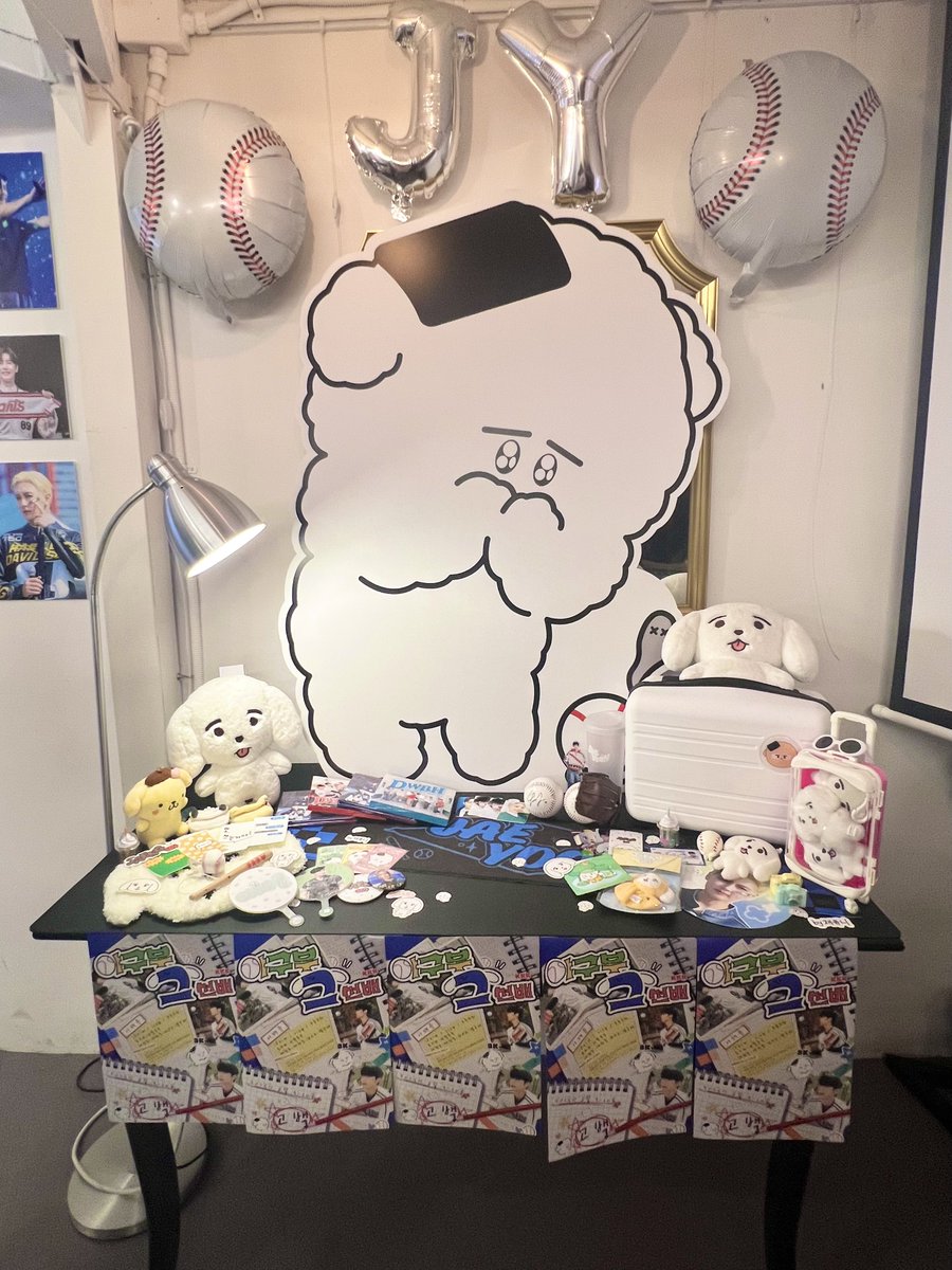 lofimrevol's tweet photo. 야구부 그 선배 너무 이뿐데 
재윤에 관한 모든게 다 품절댓다해서 
진짜 점찍고 럭드하나하고 왓서요 아슈웟서🥹

#선배_동아리방에서_8시9분에_만나요 
#SF9 #재윤 https://t.co/MRvR76q4Vb