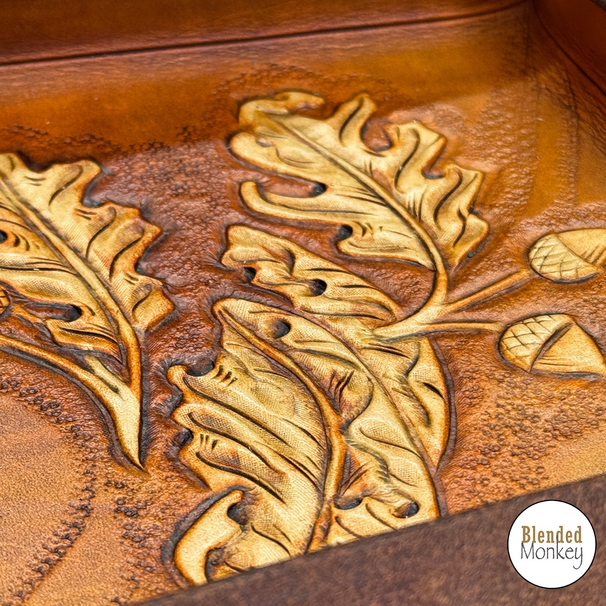 blended_monkey's tweet image. Fabulous leatherworking experience with guest tutor &amp;amp; leather artist, Tony Fulton (Fatbob), on Sunday 24 August! 

Make a leather valet tray &amp;amp; coaster 🪡

BOOK HERE: l8r.it/lbWH
 
#leatherwork #learnleatherwork #leatherworkshop #leathercarving #leathertooling