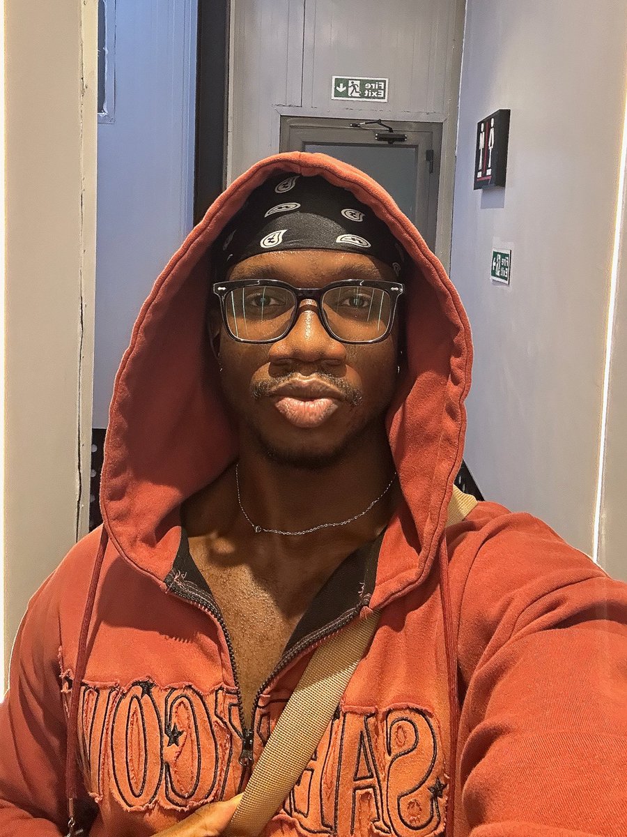 I’m blind without this guys 👓