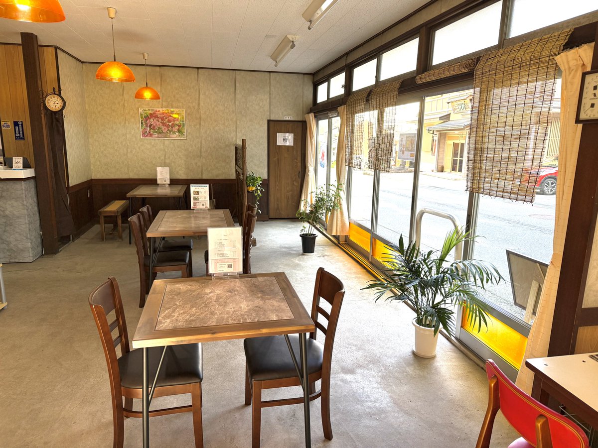 ㊗️お店オープンしました〜㊗️
youもお店のインスタフォローして
ウェルカムドリンクGETしちゃいな🕺