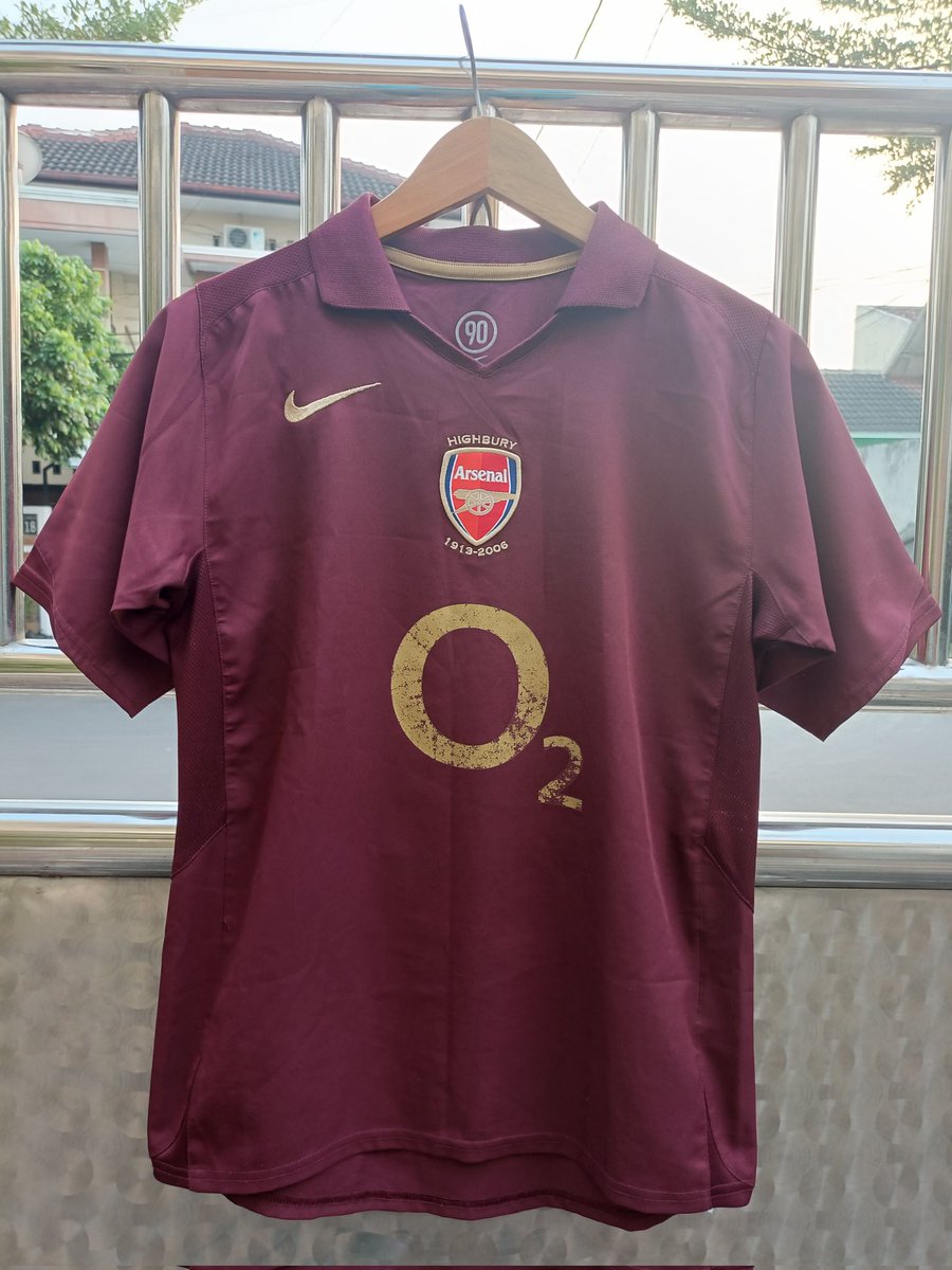 1. Spanyol Away 2022
Player Issue 
Size XL Asia (74x55)
BNWT
874k

2. Arsenal Away 2008/2009
Size L (77x56)
Excellent
Nameset Patch Remake
640k

3. Arsenal x 424 Edition 
Size M (71x52)
Excellent
770k

4. Arsenal Home 05/06 Maroon size L Boy (62x45) Excellent 420k

<a href="/Jerseyforum/">The OG Indonesian Blokecore</a>