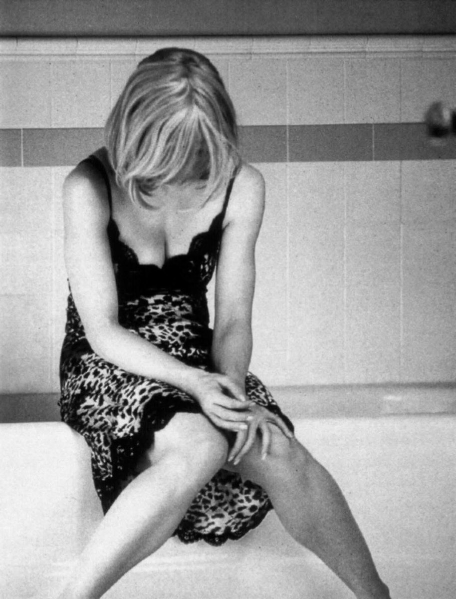 30 years ago this week @madonna filmed her beautiful music video I Want You at SilverCup Studios in Long Island City, New York 🇺🇸❤️

#Madonna #SomethingToRemember