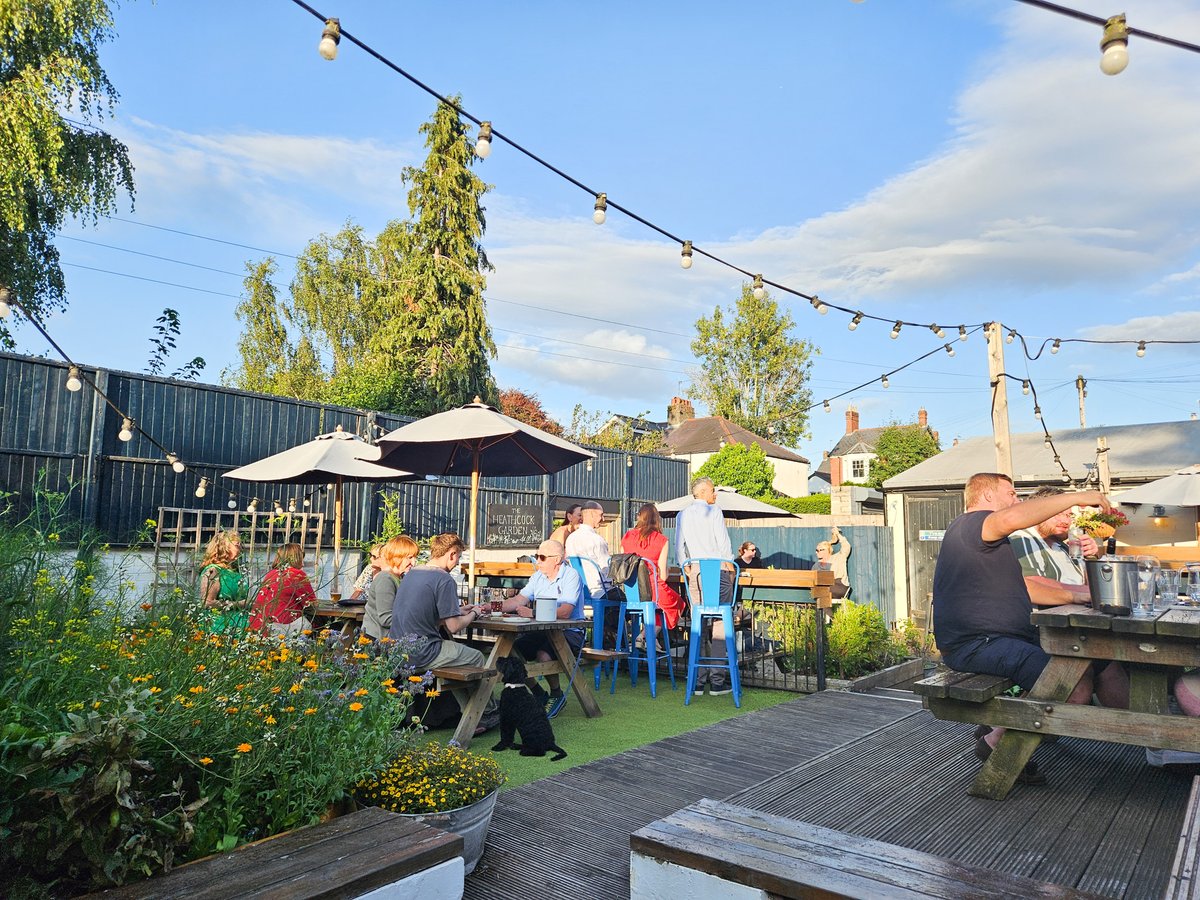 New on the blog - the bar menu at the always excellent Heathcock in Llandaff #Cardiff
gourmetgorro.blogspot.com/2025/08/the-he…