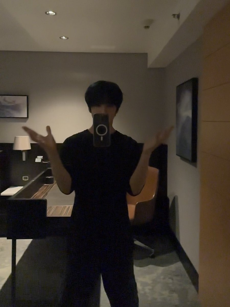 jisungphilic's tweet photo. no one does it like park jisung https://t.co/yJKV72ULSg