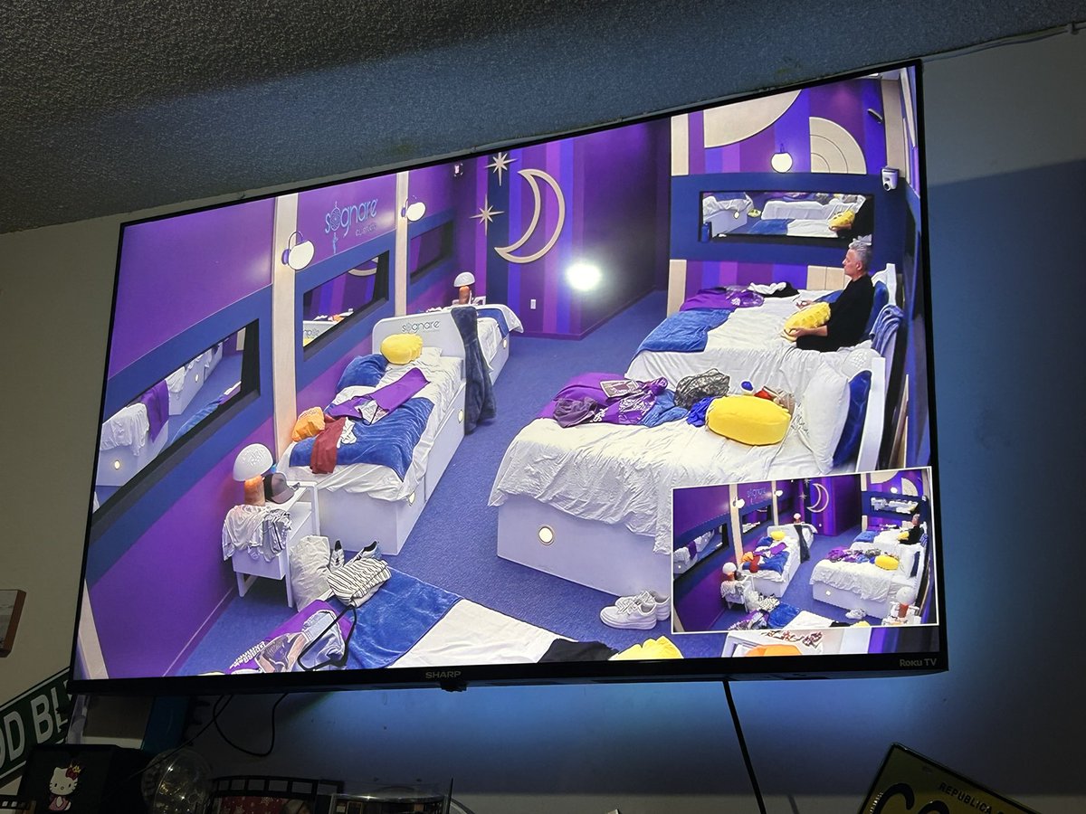 mariadanielacyp's tweet image. Estaba pensando en si pagar o no el 24/7 de @VIX pero en plena fiesta ponen en ambos canales principales a Alexis haciendo nada jajajajajaja gracias x convencerme de no tirar mi dinero