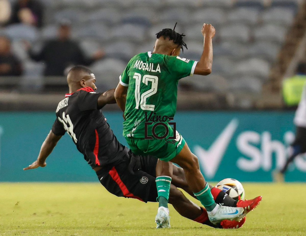 mapensela11's tweet photo. ISUKILE!!!
Orlando Pirates vs Sekhukhune United live on @SSFootball ku language option 2 ngo 17:30.
#izodlalitv 
#imalinomaibhokisi 
#ssdiski 
📸 @snap_vino 🙏🫡 https://t.co/D5xwisZqS3