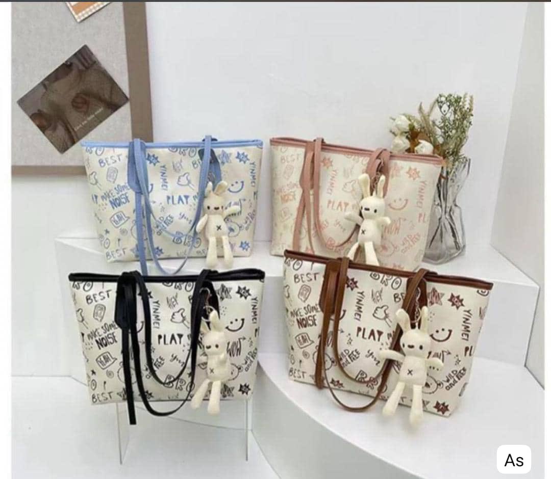 Bags Available 

Bag 1: 12k
Bag 2: 8k
Bag 3: 6k
Bag 3: 8k
 
📍Osogbo / Nationwide Delivery 
     DM to order!
     Pls RT