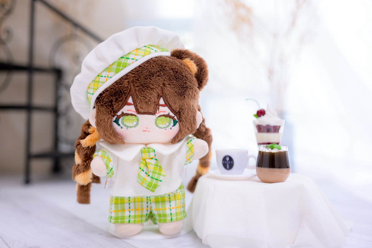 しぇふ・たぬこがあらわれた！
先日のぬいFesでマチコ(<a href="/machico_nui/">マチコ🧸</a> )さんのお洋服とご縁結べました🥳♡
列途切れるの待って隣からシュッとお買い物させていただいた😎✌🏻

#ありあぷらす
#melty_mily