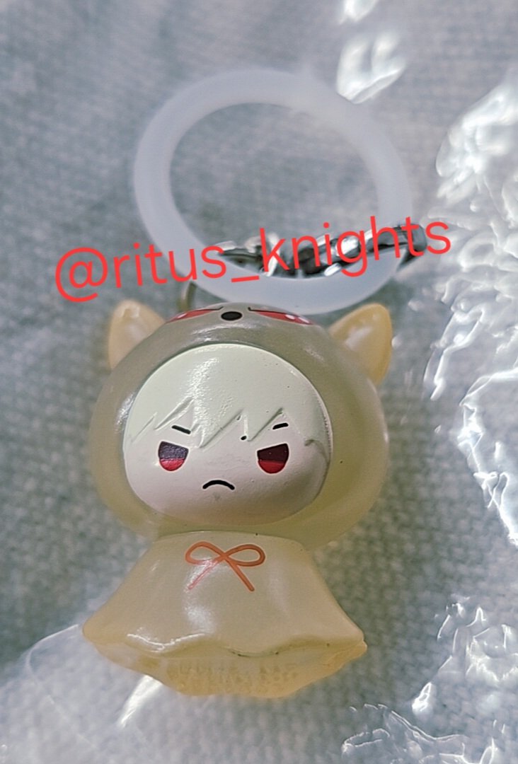 ritus_knights's tweet photo. <交換>ヒロアカ　めじるしアクセサリー　

譲:爆豪
求:轟(友人分)

※写真のように初期から汚れ？あります。気にされない方でお願いいたします。
検索からもお待ちしております。 https://t.co/weSrUkK2r4
