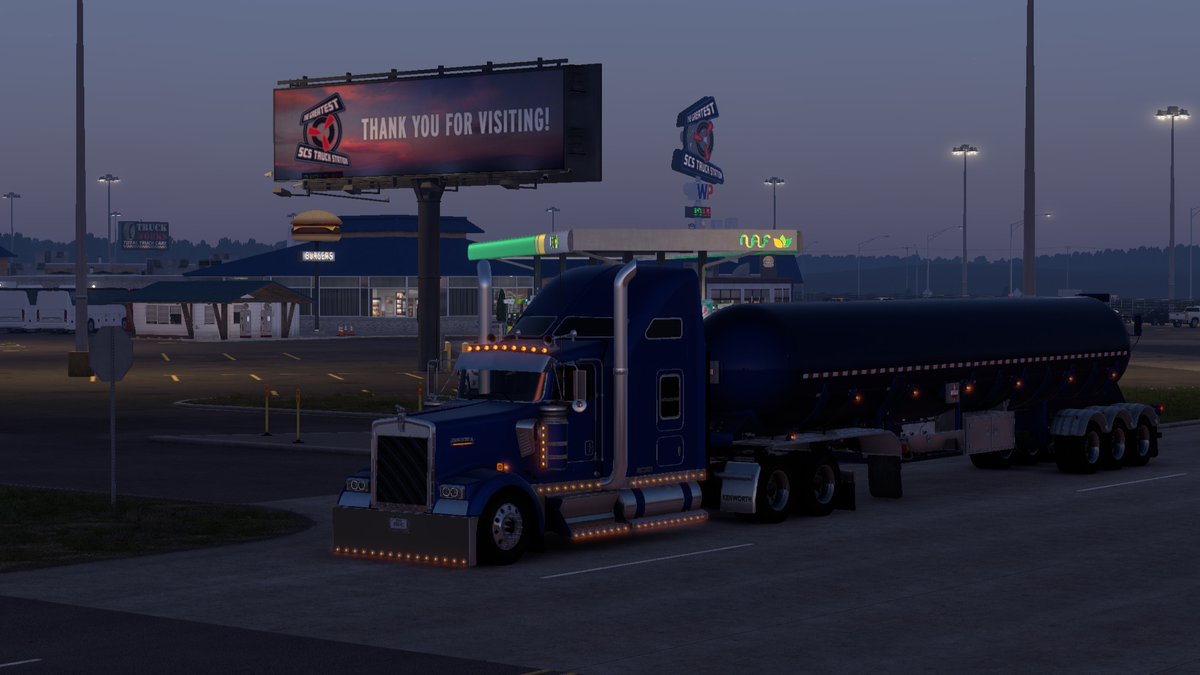 JoeAlex61's tweet image. Nothing like enjoying your 30th Birthday with some peaceful late night trucking! @SCSsoftware