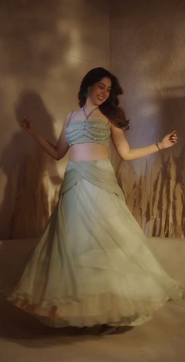 itnisibaat_'s tweet image. tell me you can see my vision🪞🩵- | #nititaylor 🪷