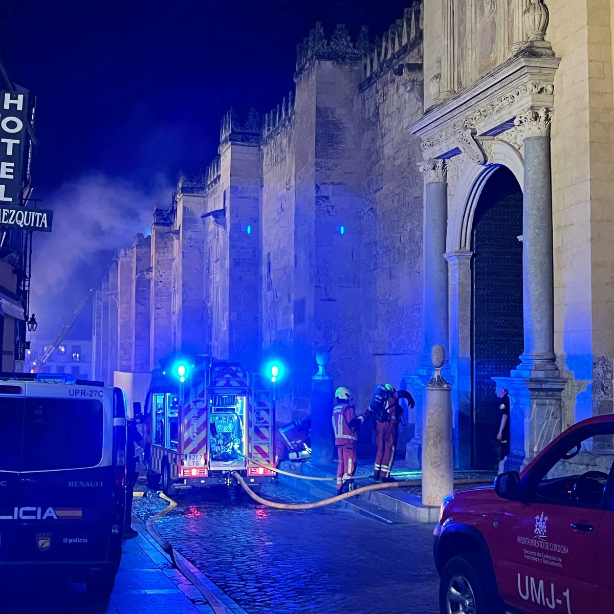 Incendio en la Mezquita de Córdoba y en el yacimiento arqueológico de Itálica...¿Dónde están todos los medios españoles que cubrieron el desastre de Notre Dame de París?