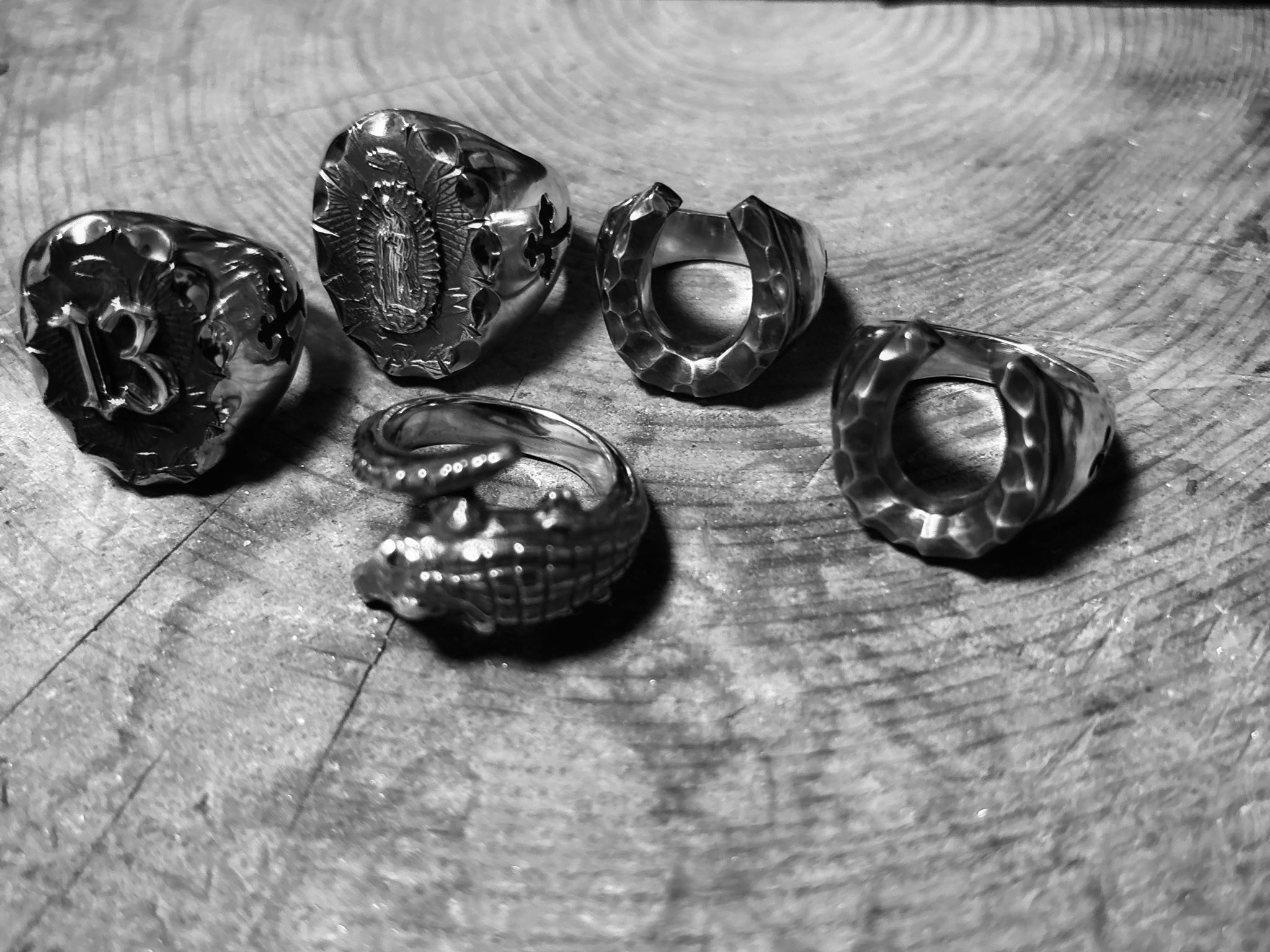 SILLY ESSENCE united jewelry バングル 双頭の鷲 シルバーアクセサリーブランドsilly essence factory(シリー
