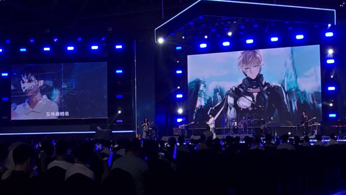 jinpgr's tweet photo. you guys know I died when Dim Light started playing https://t.co/DhFAvbKsBz