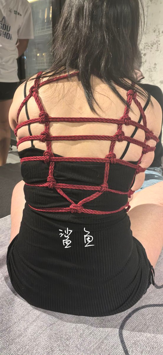 #长沙 
#绳
<a href="/Susuuuuu_/">苏</a>