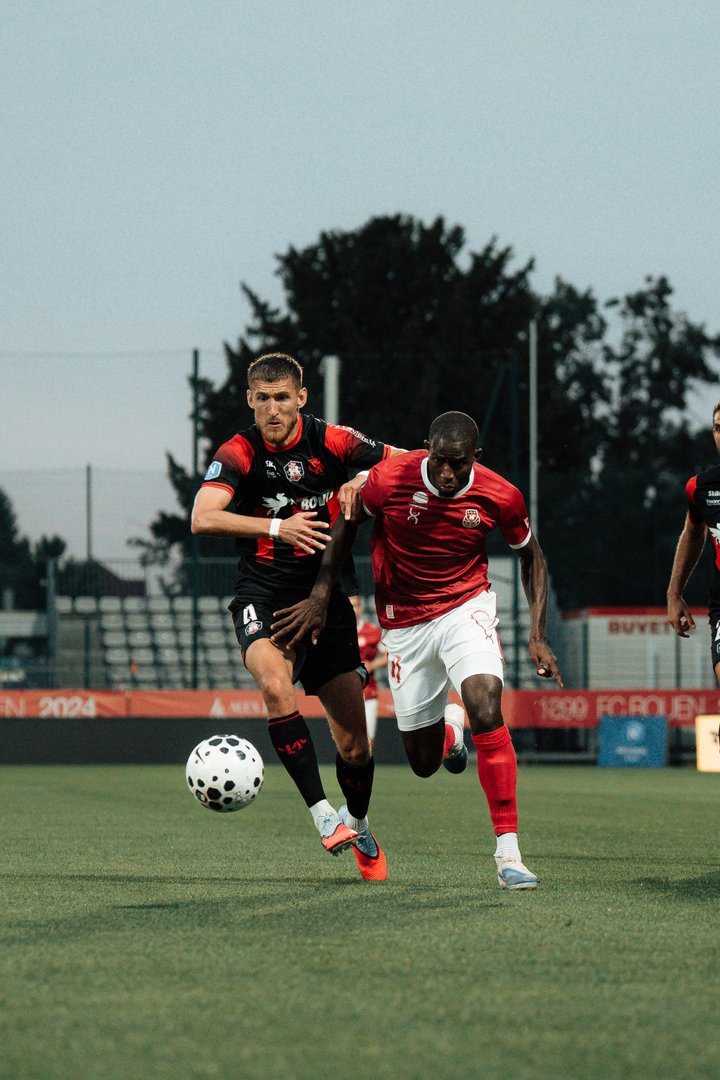 Les 📸 du match contre Fleury. 

Retrouve plus de photos sur le site 👉 fcr1899.com/fcr-vs-fleury-…

#TeamFCR #Rouen #Normandie #FCR1899