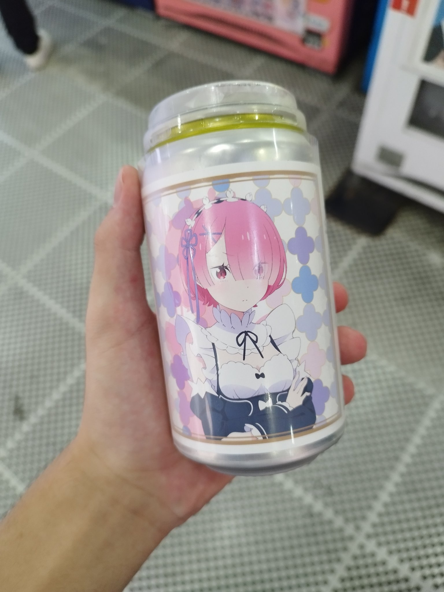 リゼロ サントリー コラボ缶 ユリウス リゼロ コラボ缶 プリステラの宴 ステッカー ユリウス