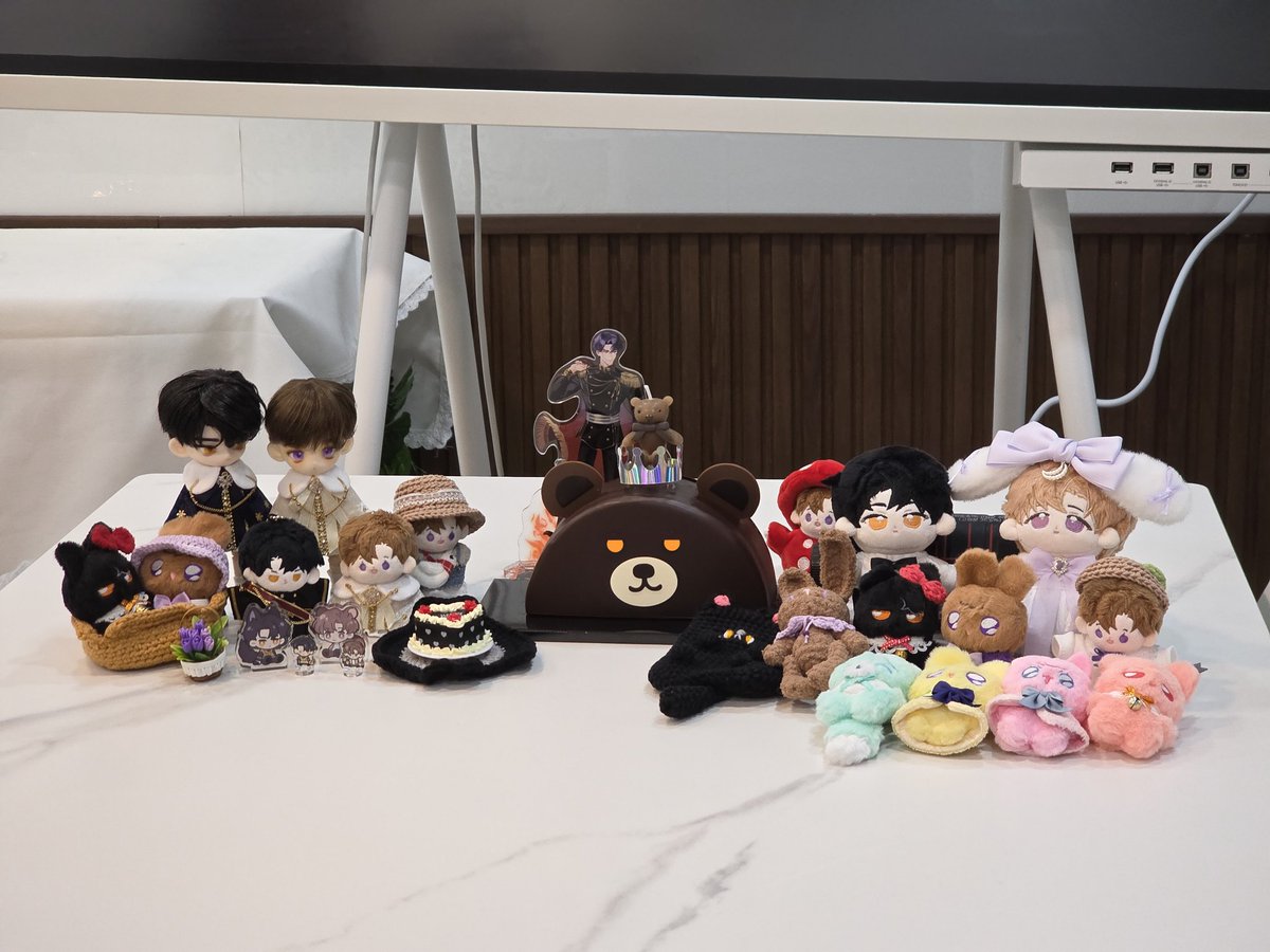 흑돼지 미리생축 겸 켈님 뒷북생일잔치