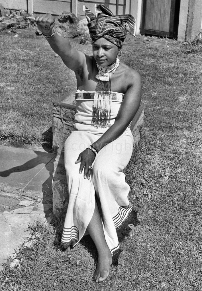 Winnie Mandela (1936-2018)