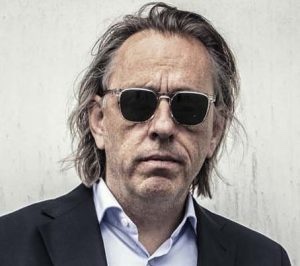 De redactie van ArnhemSports zag al donkere wolken hangen boven Vitesse. Het besluit van de rechter heeft die sombere vermoedens helaas  bevestigd. De vraag is: Vitesse, wat nu. De redactie sprak met diverse mensen over mogelijke  toekomstscenario's.

arnhemsports.nl/vitesse/vitess…